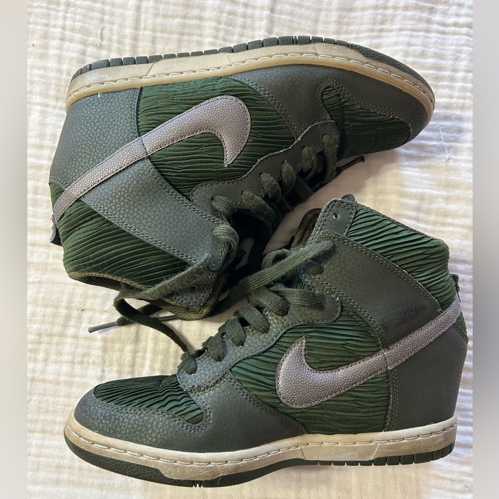 Nike Dunk Sky High Wedge Carbon Green 9.5